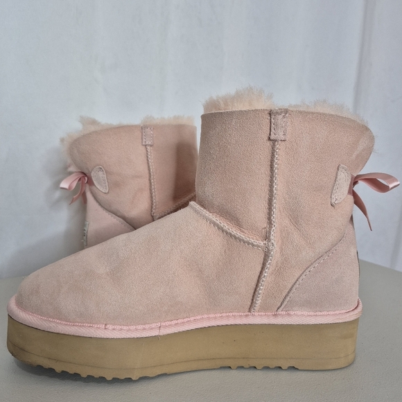 UGG Australian Pink Merino Sheepskin Platform Mini Boots with Silk Bow - Size 9 - Picture 4 of 16